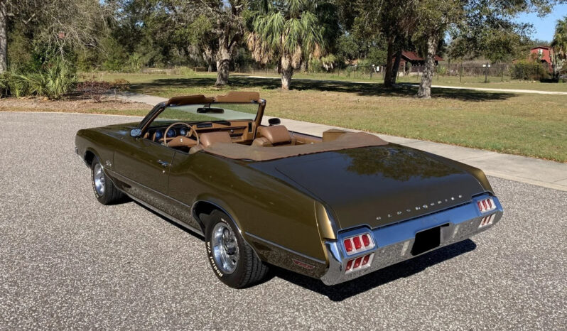 
								1972 Oldsmobile Cutlass Convertible full									