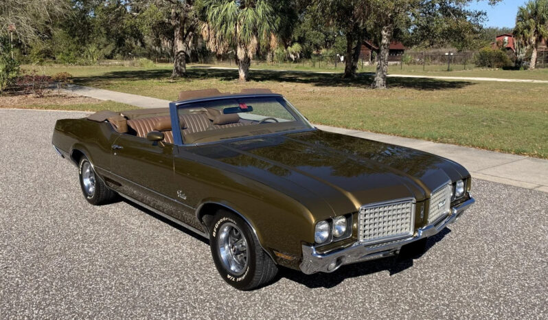 
								1972 Oldsmobile Cutlass Convertible full									